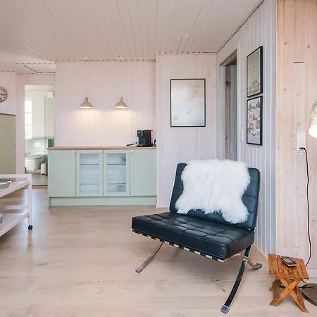 Feriehus Beach Cottage With Annex Grenå