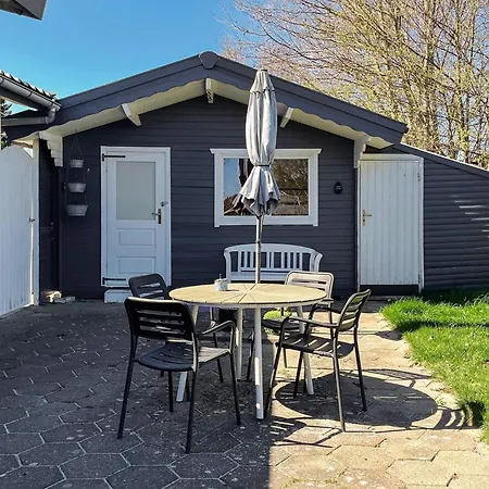 Feriehus Beach Cottage With Annex
